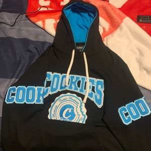 Mens XL black and blue embroidered cookies international logo